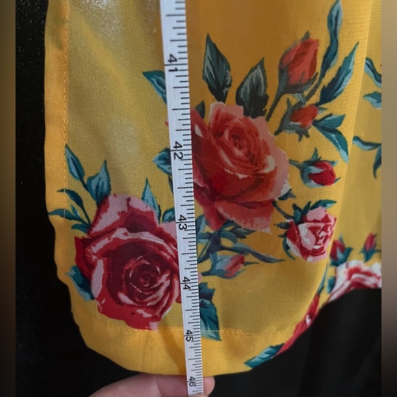 H&M Divided women’s size 6 yellow floral dress beachy summer spring - Picture 5 of 5